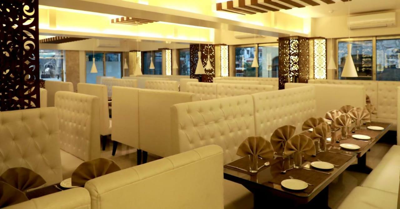 Hotel Lords, Fort Bombay Extérieur photo